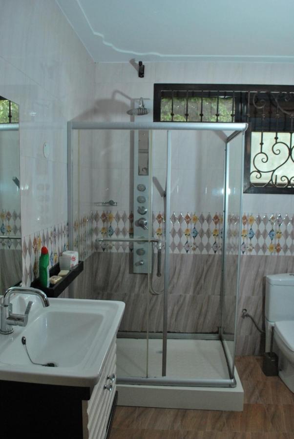 Jacuzzi City Home Kampala Exterior photo