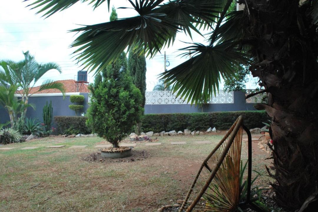 Jacuzzi City Home Kampala Exterior photo